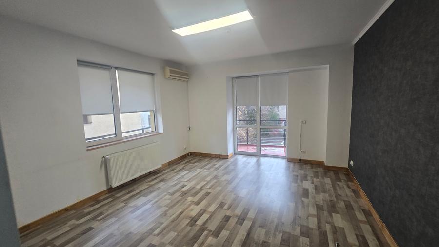 Vila de închiriat, subsol-parter și etajul 1.Vitan Mall