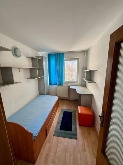 Apartament 3 camere, Podu Roș – Fără risc seismic, etaj 2