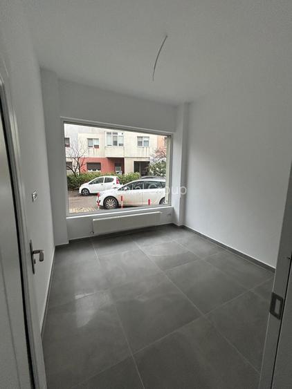 Spatiu Comercial/ Birouri/ Infrumusetare /Malul Rosu /Ploiesti - 7