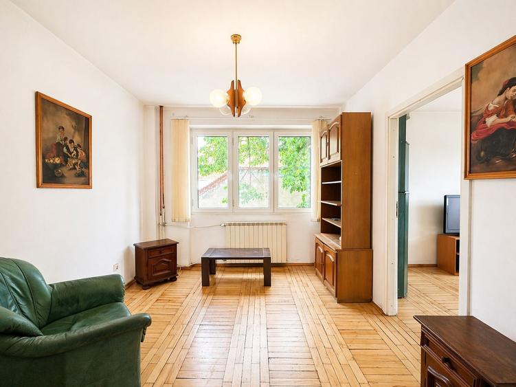Apartament cu 3 camere de inchiriat in Oradea, Cartierul Decebal