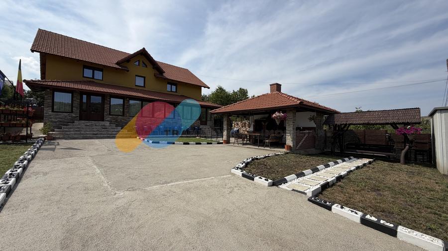 Mini pensiune / Casa, 4 camere, sala evenimente, zona Iris