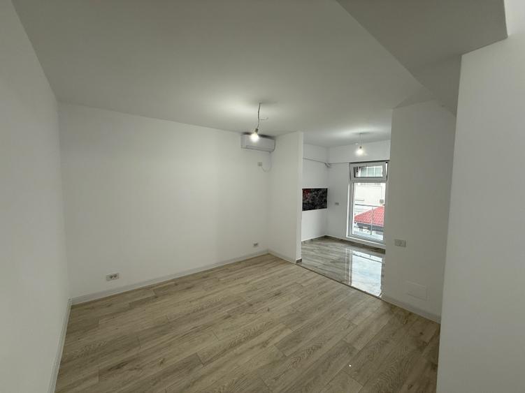 Apartament 2 camere tip studio + parcare