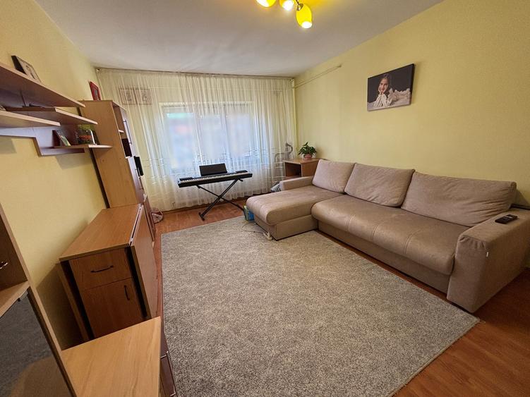 NICOLINA-CLOPOTARI, Apartament 3 camere decomandat, mobilat si utilat!