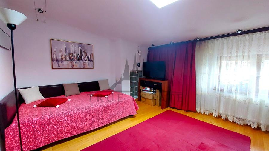 Casă la preț de apartament în zona Armenească, renovată și consolidată integral