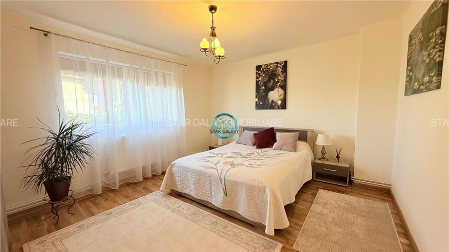 Vand apartament cu 4 camere pe 2 niveluri in casa in Reghin - 4