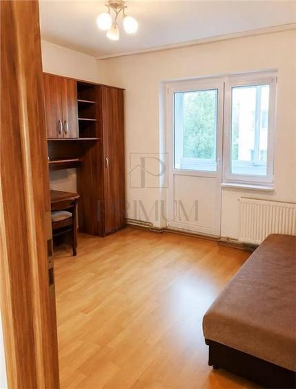 LIPOVEI - ETAJ 1 - BLOC IZOLAT - 4 CAMERE - 2 BAI - 2 BALCOANE - CENTRALA PROPRI