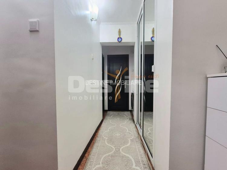 Apartament de vânzare de 2 camere - INEL II
