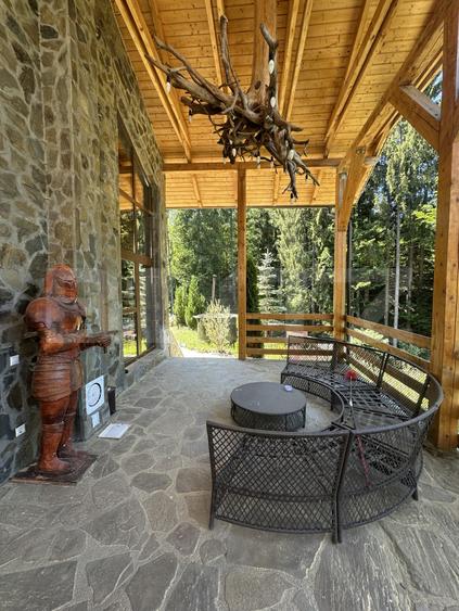 Cabana premium de vanzare Colibita, pe malul lacului
