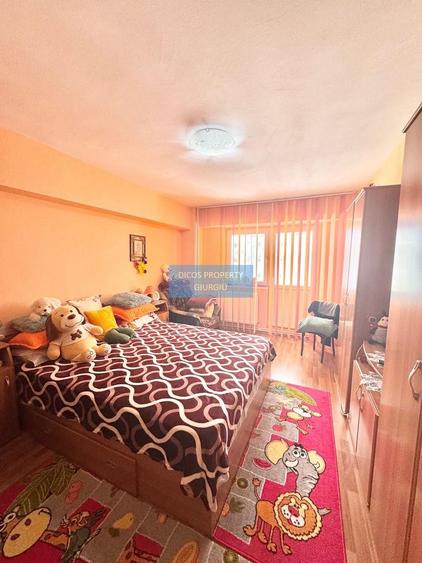 Apartament spațios, 3 camere – Bulevardul CFR, Giurgiu