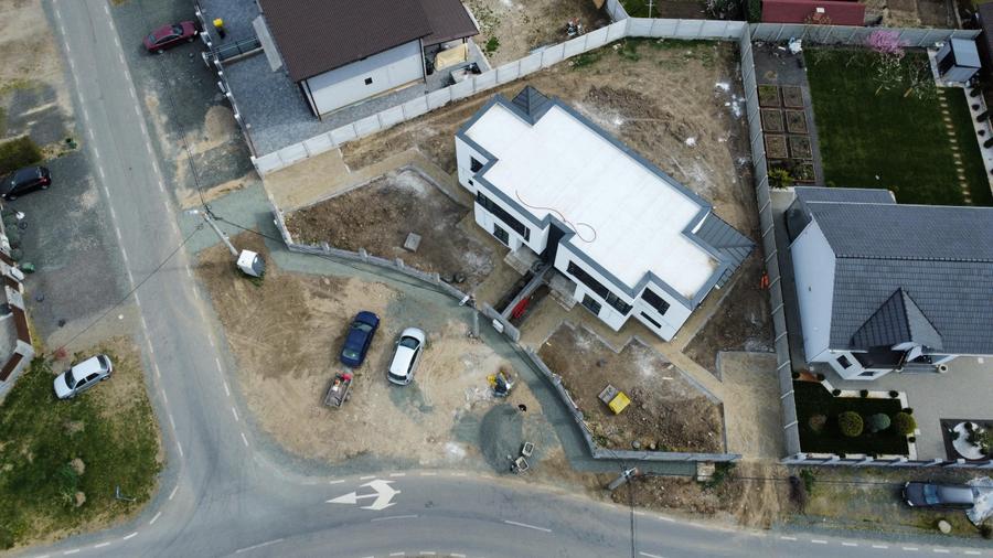 Comision 0% Duplex modern cu perete dublu si teren generos | Serena 1