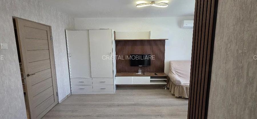 OFERTA! Garsoniera moderna, etaj 7, langa metrou 1 Decembrie 1918, pret excelent - 2