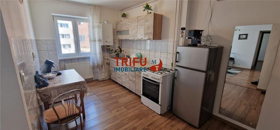 Apartament 2 camere de vanzare zona Cetate