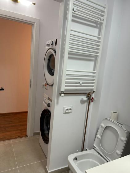 Apartament 3 camere -  RENOVAT - Berceni - Scoala 108
