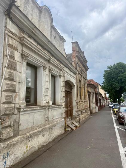 Casa de vanzare, strada Lunga -Brasov