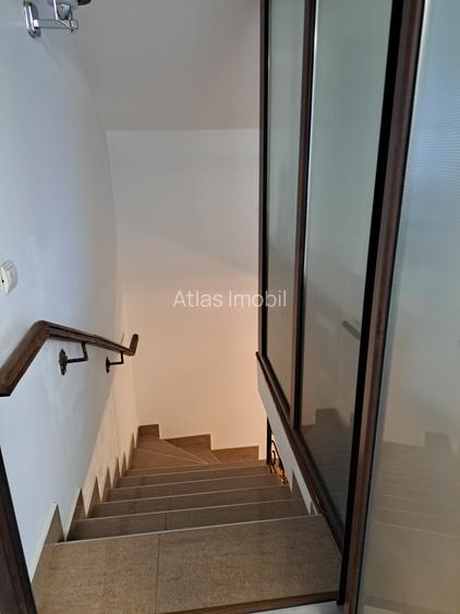 VILA IN REGIM DE INALTIME PARTER SI ETAJ ULTRAFINISATA PE 19 ARI TEREN - 33