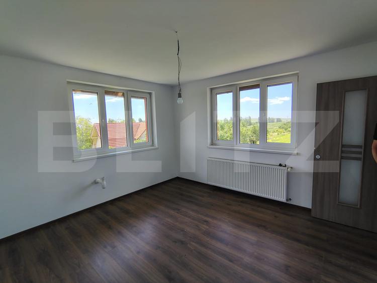 Casa individuala remarcabilă cu 6 camere, 360 mp, teren 4472 mp, Comuna Tureni