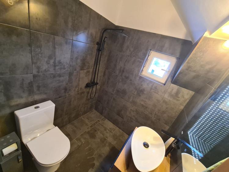Apartament 4 camere, 96 mp, zona Sarari