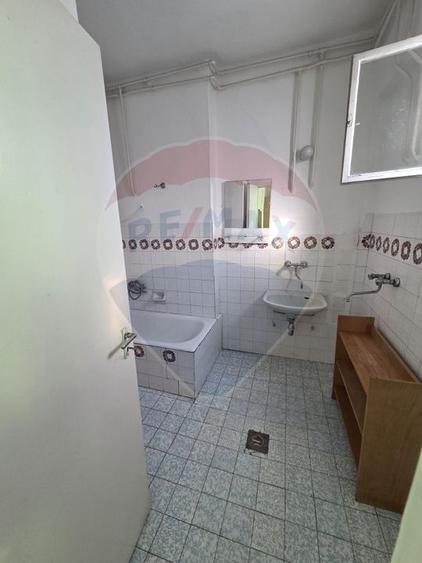 Casă cu gradina si solarii de legume in Mehkerek UNGARIA
