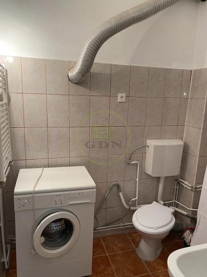 Garsonieră decomandată – Zona Centrală, utilată complet, taxe mici