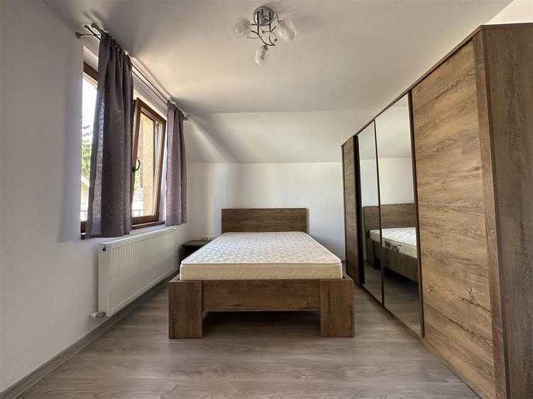 Casă de închiriat I 5 camere I 2 băi I curte I zona UMF USMV