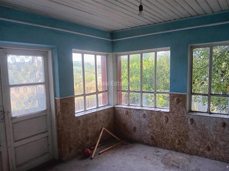 Vorovesti str Principala TEREN 1200mp cu CASA batraneasca 64mp toate utilitatile - 13
