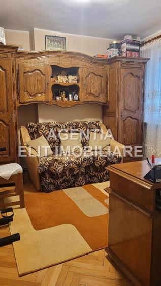 Apartament 3 camere, zona Centrala