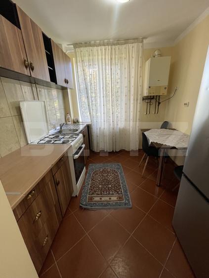 Apartament 3 camere, 50 mp, boxa, zona Centrala