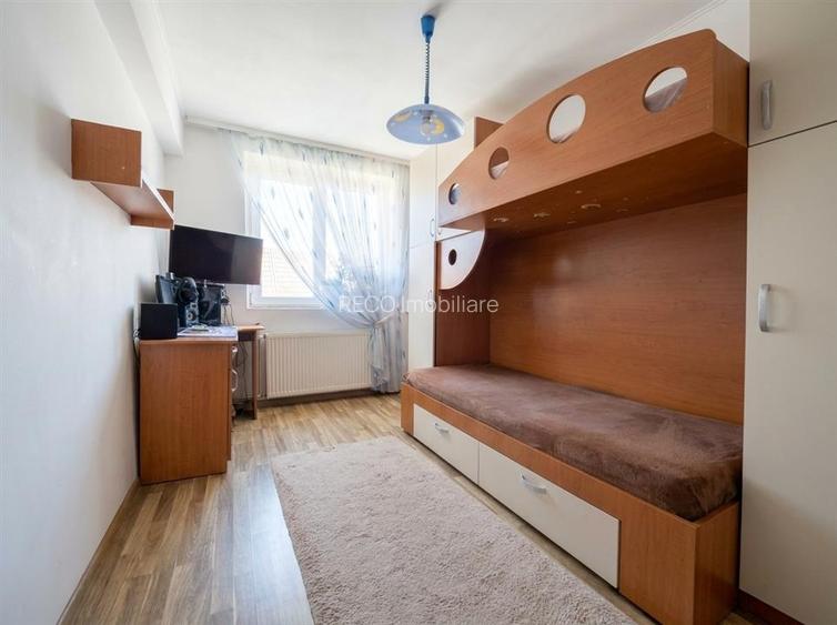 RECO Apartament 3 camere zona centrala - 7