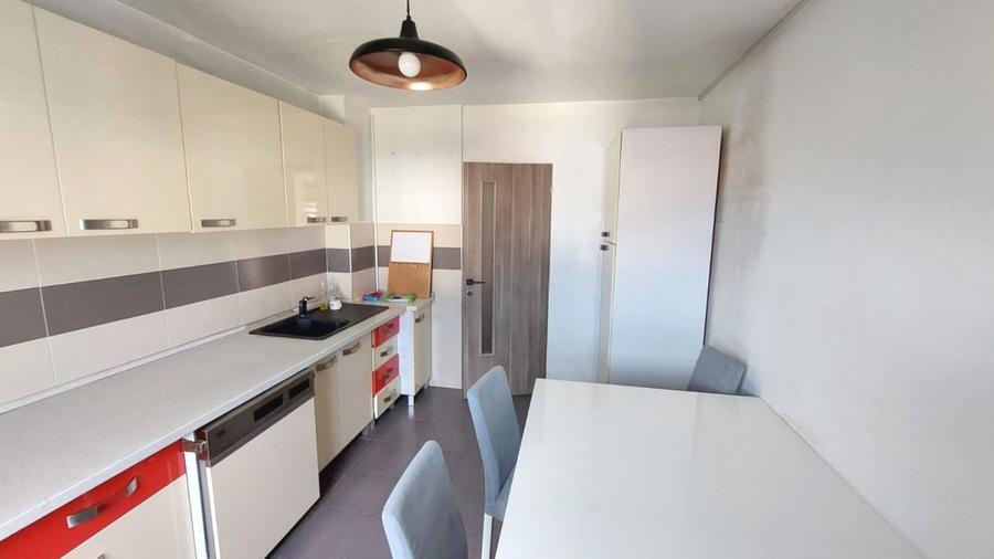 Apartament 3 camere decomandate Calea Dumbravii/ SE ACCEPTA MUNCITORI