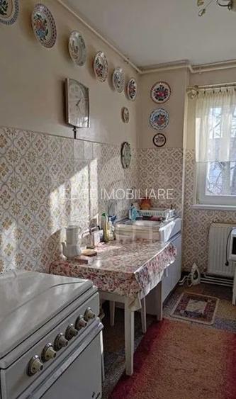 Apartament 3 camere în zona STRAZII PADIS - 8