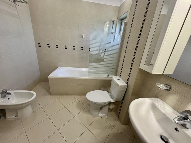 4 camere în VILĂ parcare subterană Băneasa | DN1