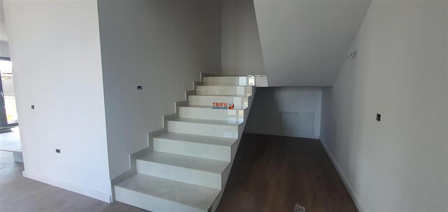 Casa tip duplex la cheie Dealul Furcilor 260 mp teren