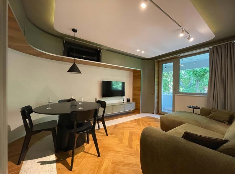 Proprietar: vand apartament 2 cam. ultracentral Suceava