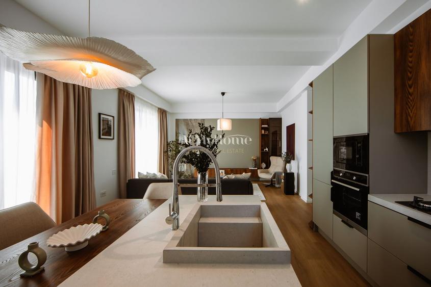 VILA INDIVIDUALA IN COMPLEX REZIDENTIAL//5 CAMERE//TUNARI- IORGA 45
