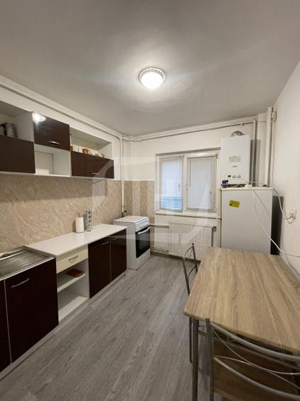 Apartament 3 camere, cartier Intre Lacuri