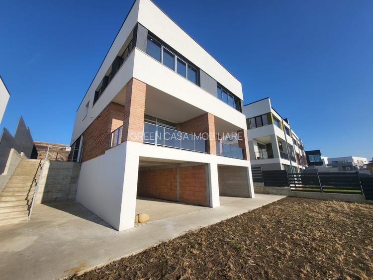 Duplex semifinisat, 160mp cu teren de 200mp, zona Voronet - 2