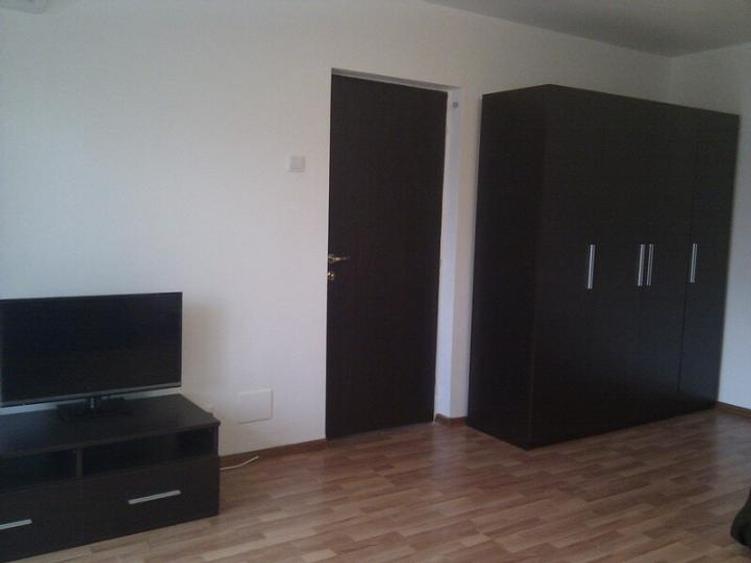 Decebal Garsoniera Central Ac Bloc Renovat
