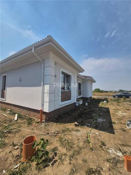 Duplex parter - 2 dormitoare - zona foarte buna