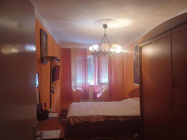 Apartament etajul 1 cu 4 camere si 2 bai in Vasile Aaron