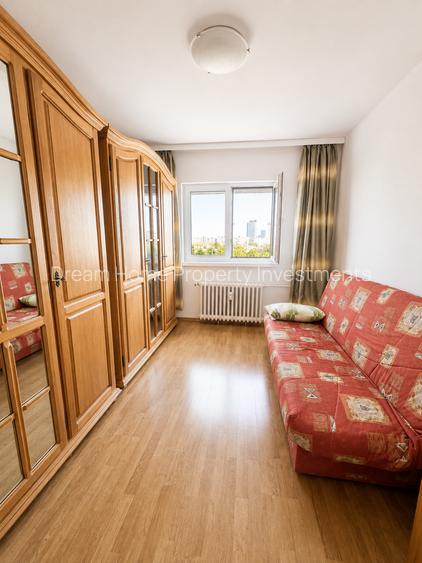 Apartament 3 Camere | Bloc Anvelopat | Vedere Spate | 72 MP | Decomandat |