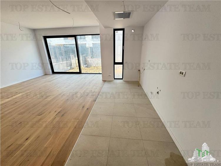 Vila de vanzare in Pipera, Nordul Bucurestiului | Curte privata, terasa panorami