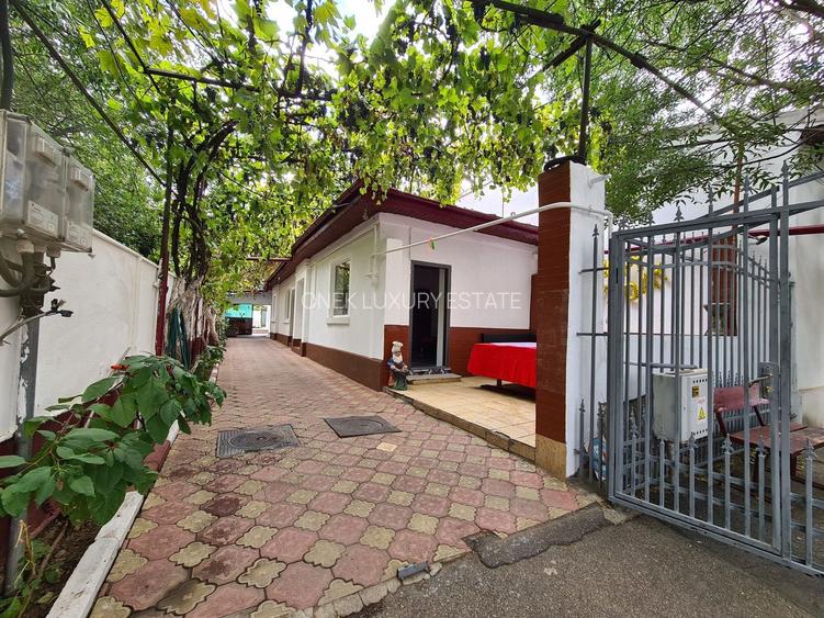 Casă individuală de vânzare –5 camere Zona Chibrit –1 Mai Sector 1 - 2