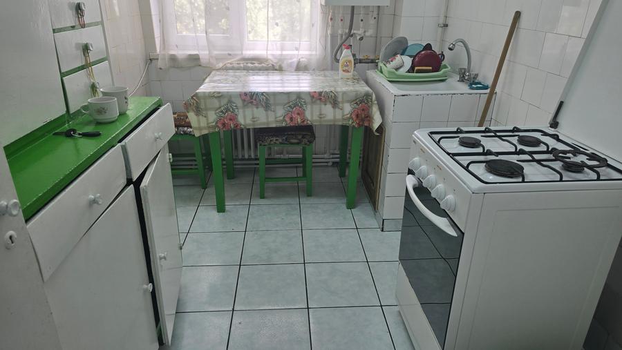 Vand apartament cu 3 camere in Deva, etaj 3, zona Gojdu (Zamfirescu),