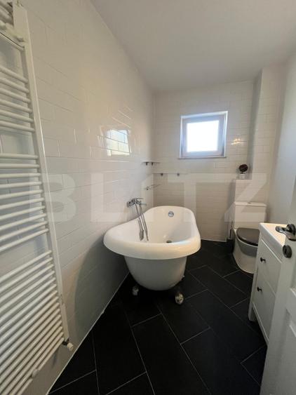 Apartament 2 camere, finisat la cheie, 2 parcari, zona de SUD