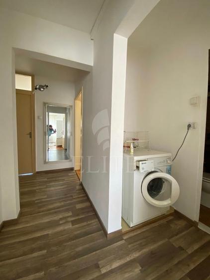 Apartament 3 camere în zona PIATA ZORILOR