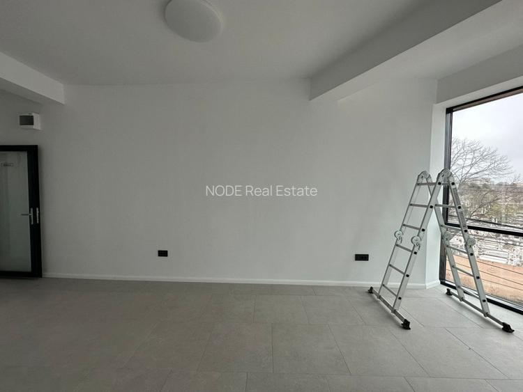 Spatiu comercial  de inchiriat, într-o locație centrală - 5
