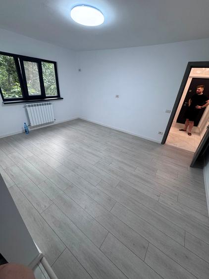 Apartament 2 camere Poarta 6 85000 euro