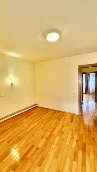 Apartament 4 camere ultracentral - 100 mp