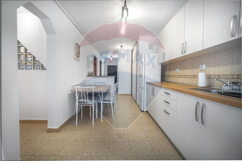 COMISION 0!!! Apartament cu 3 camere, complet renovat,  de închiriat!