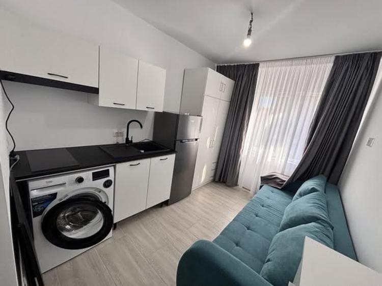 Garsoniera, etaj 3/4, 12 mp utili, zona Str. Constructorului – Sud